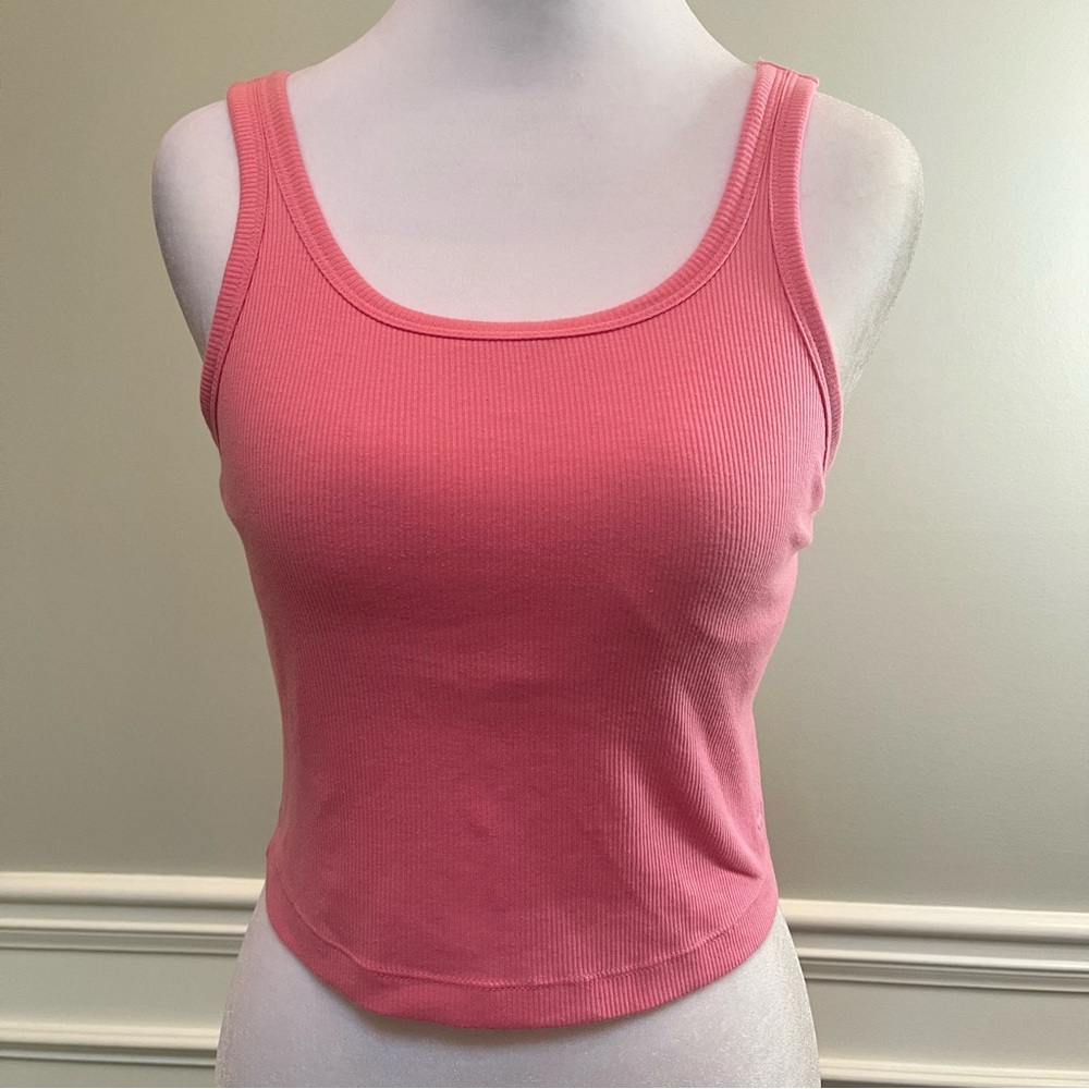 PINK Victoria's Secret Ribbed Tank Top in Pink M